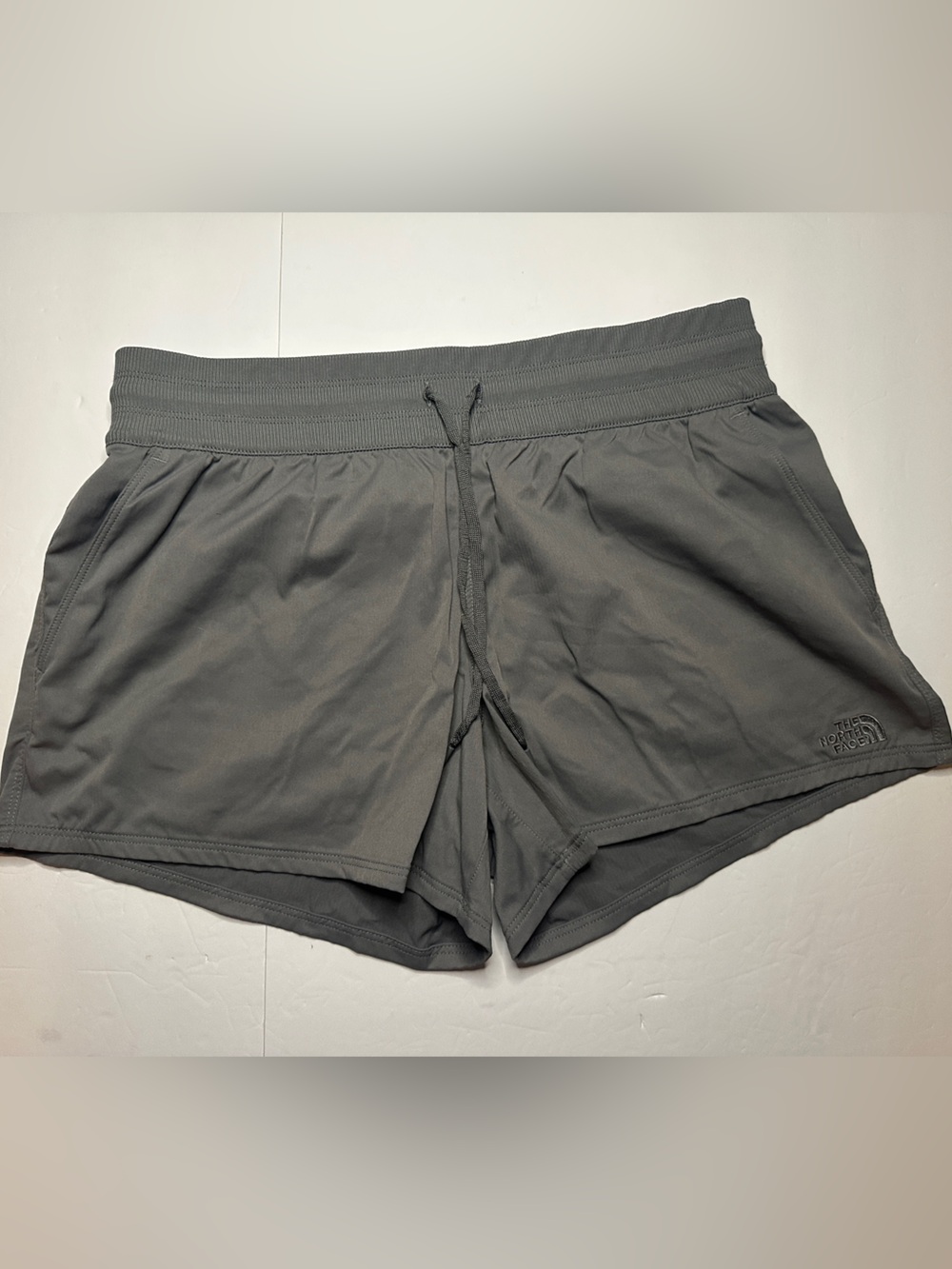 The North Face Women's Gray Athletic Shorts Size Large